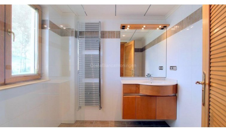 Resale - Villa - Penàguila