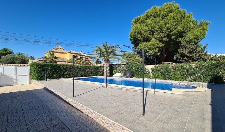Reventa - Villa - Torrevieja - La siesta