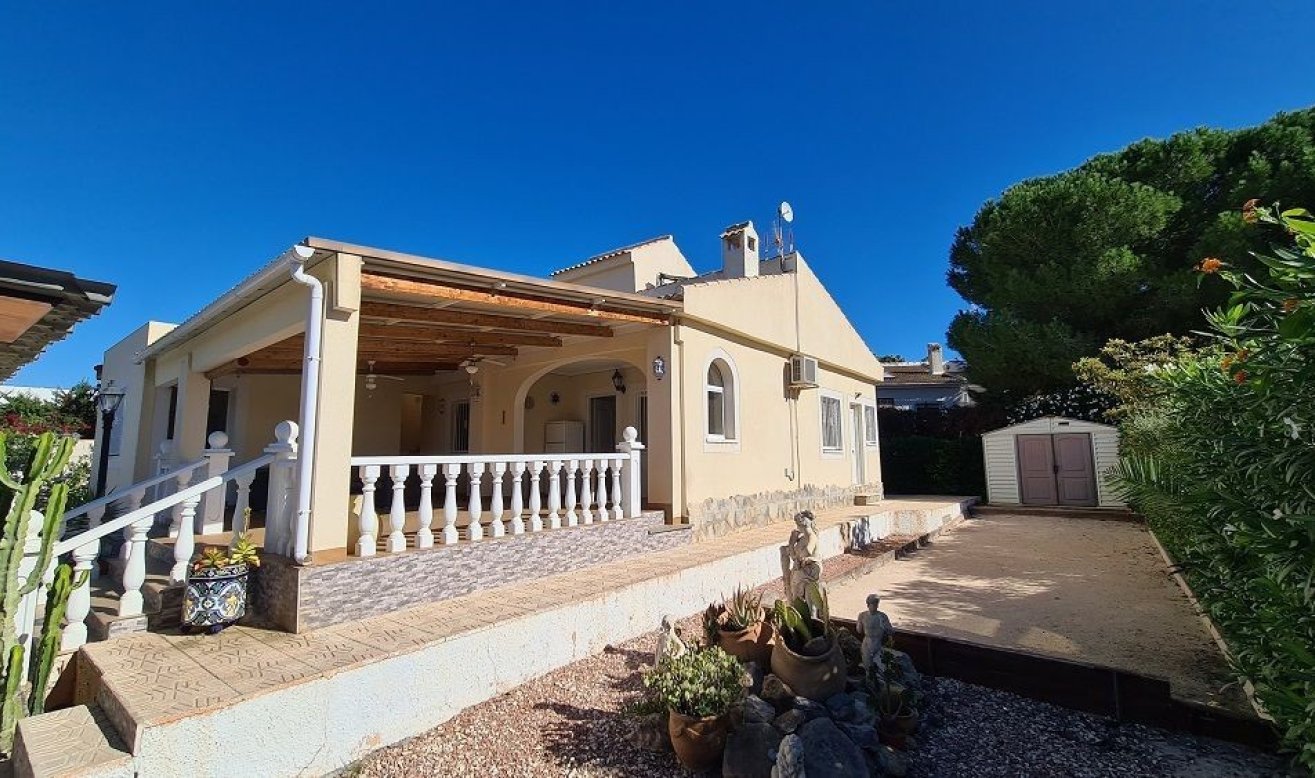 Reventa - Villa - Torrevieja - La siesta