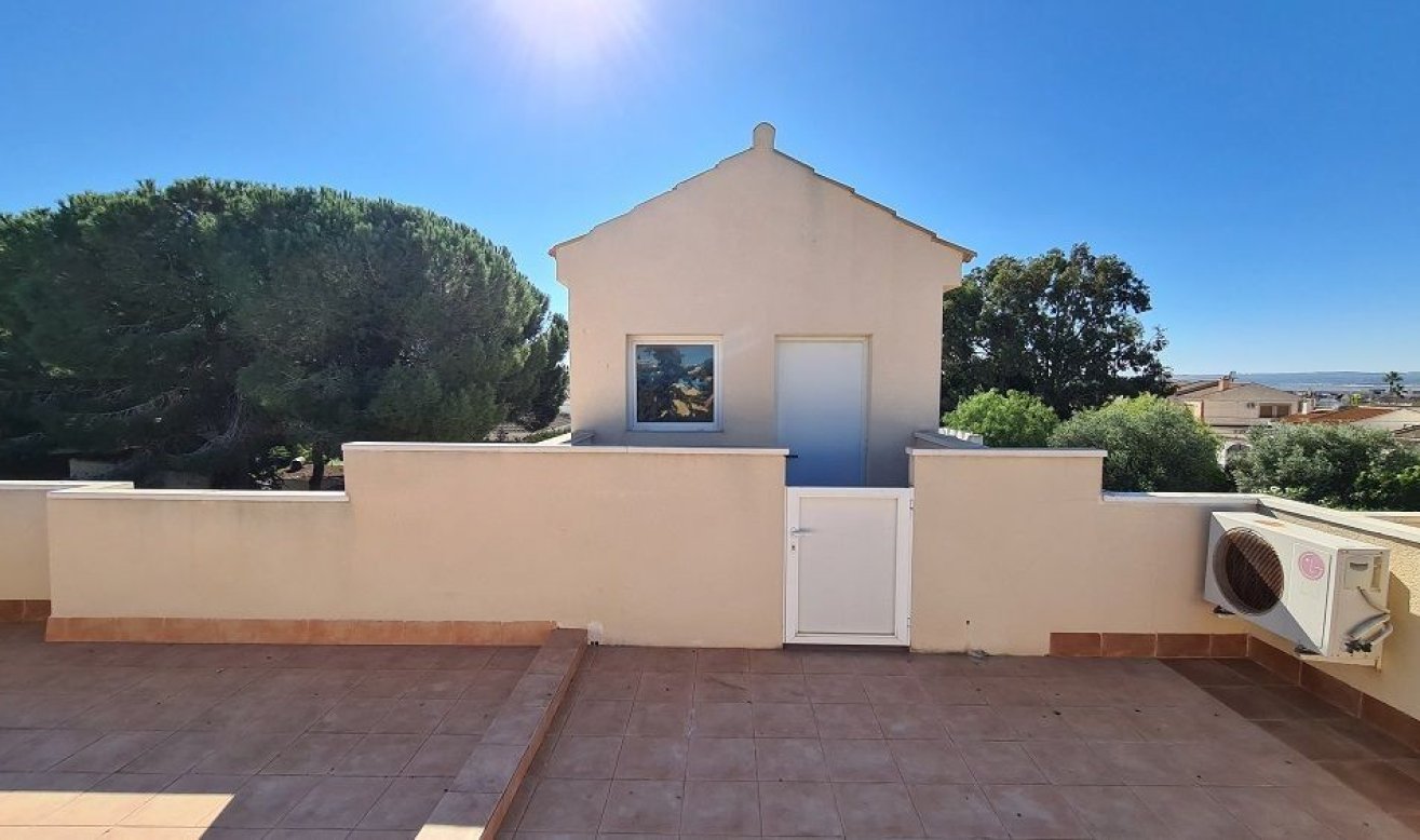 Reventa - Villa - Torrevieja - La siesta
