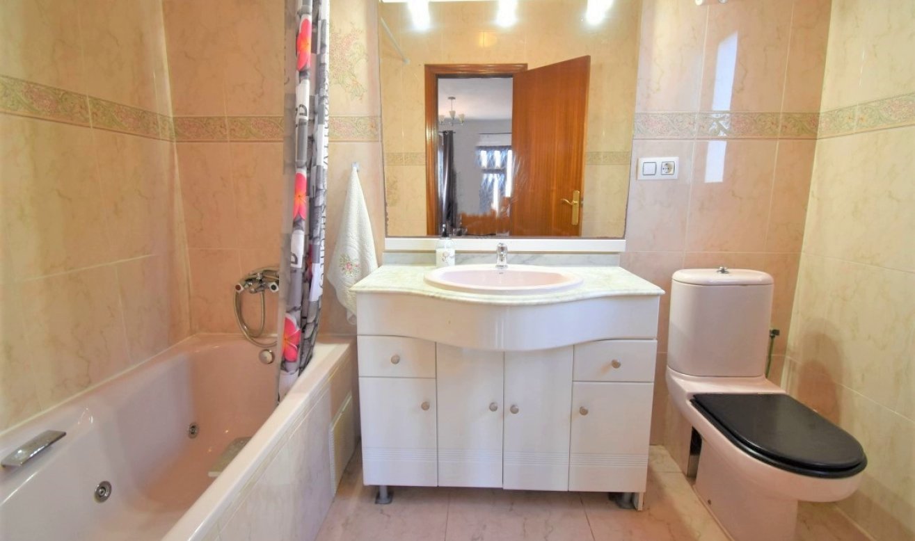 Reventa - Detached Villa - Orihuela Costa - Villamartin