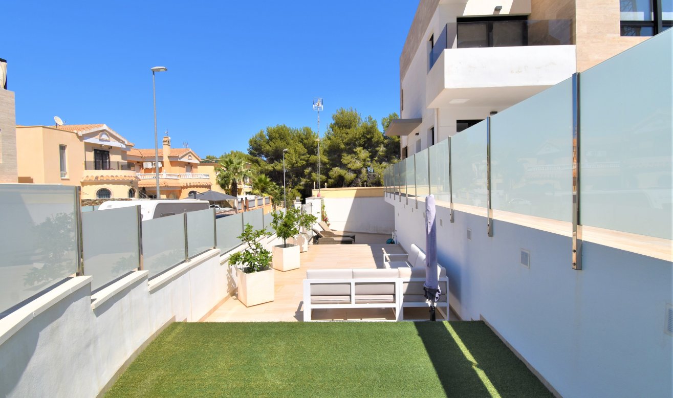 Reventa - Detached Villa - Orihuela Costa - Villamartin