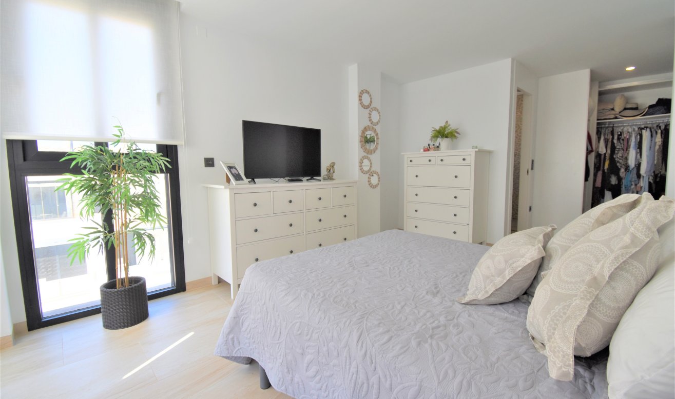 Reventa - Detached Villa - Orihuela Costa - Villamartin