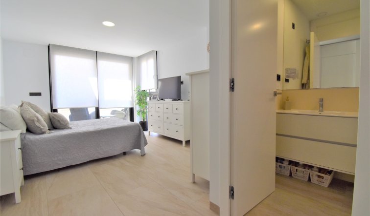 Reventa - Detached Villa - Orihuela Costa - Villamartin