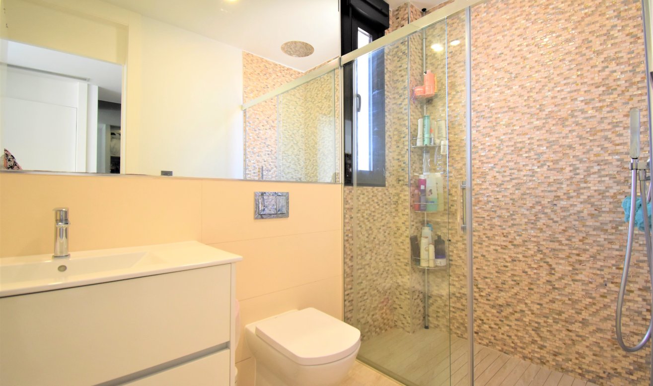 Reventa - Detached Villa - Orihuela Costa - Villamartin