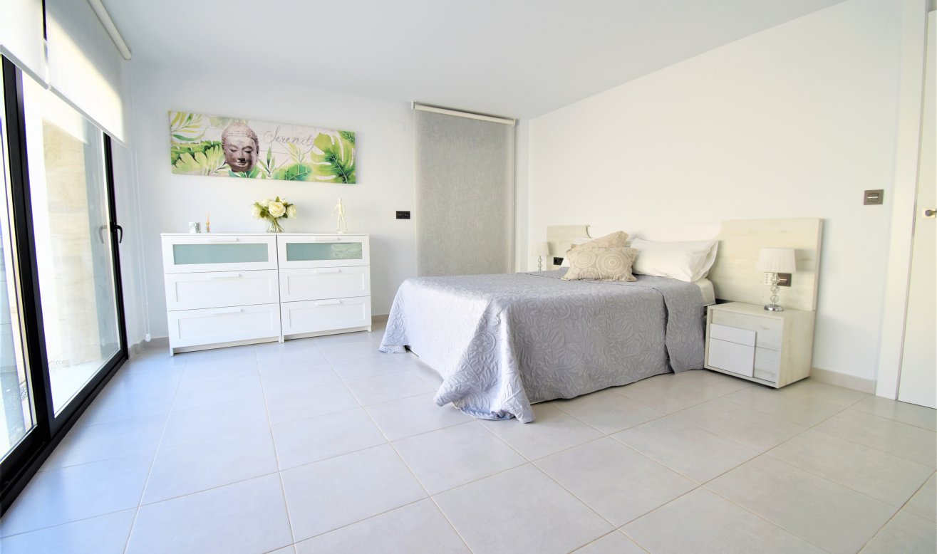 Reventa - Detached Villa - Orihuela Costa - Villamartin