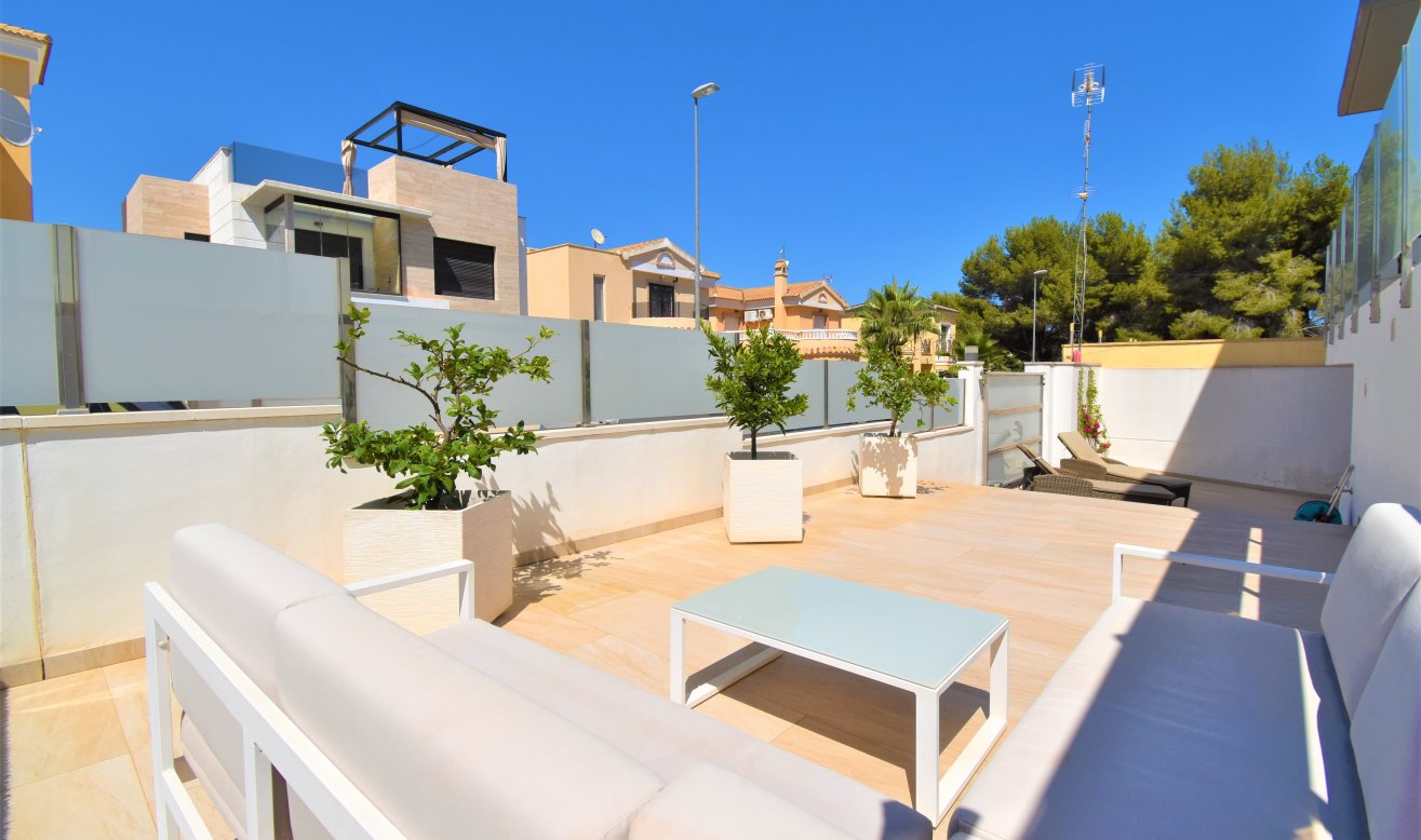 Reventa - Detached Villa - Orihuela Costa - Villamartin