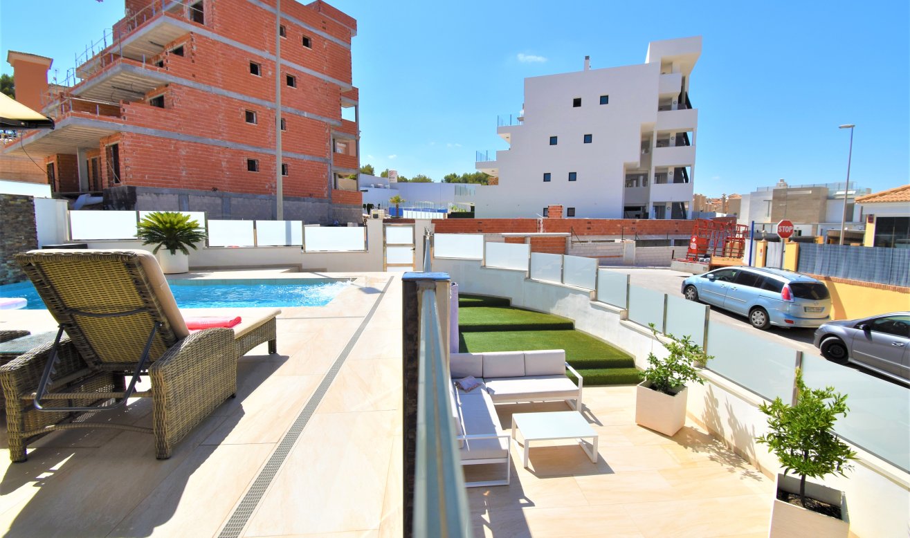 Reventa - Detached Villa - Orihuela Costa - Villamartin