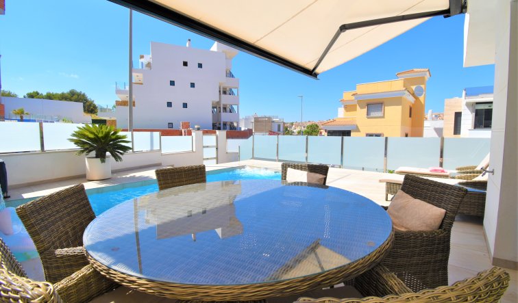 Reventa - Detached Villa - Orihuela Costa - Villamartin