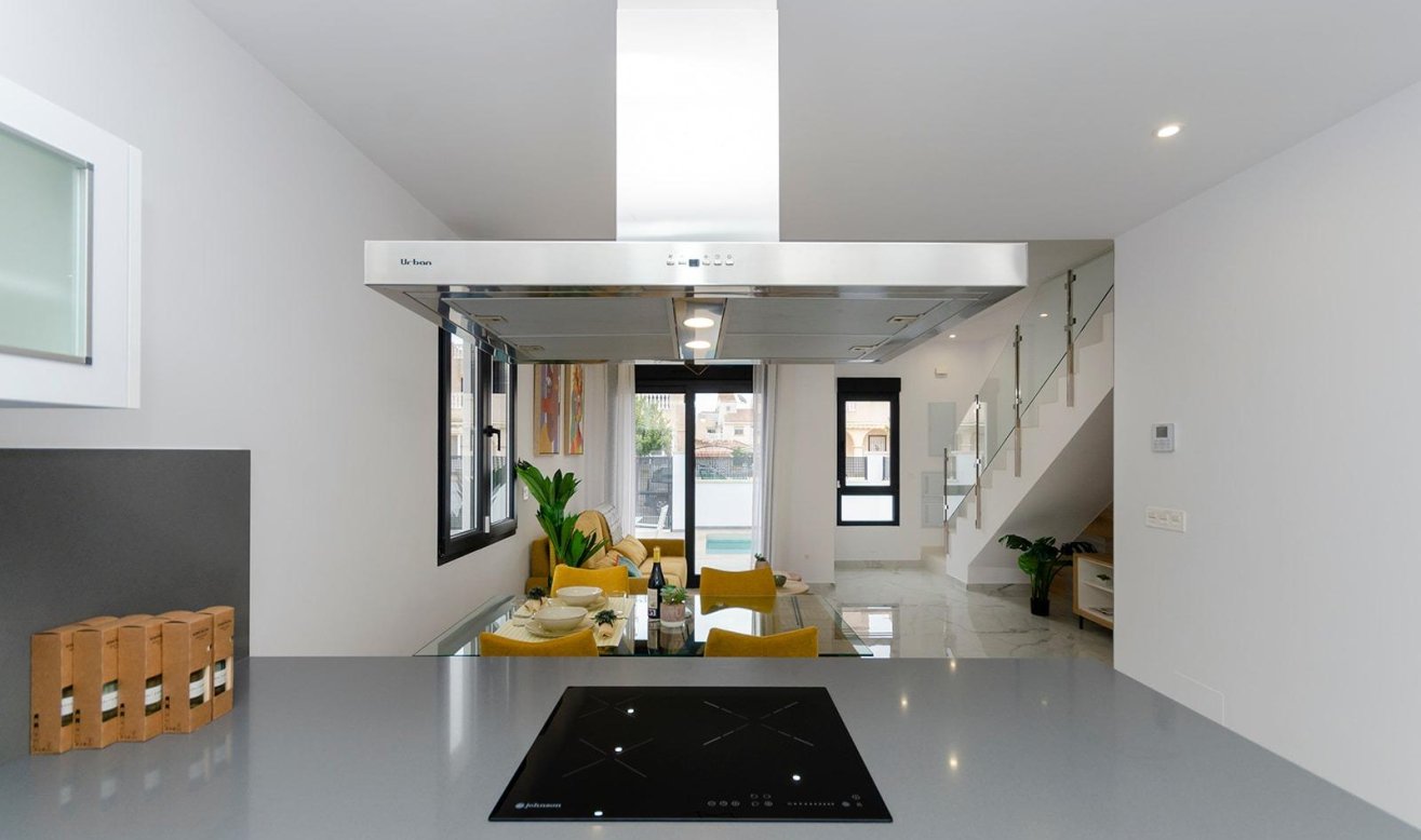 Obra nueva - Villa - Torrevieja - Torretas