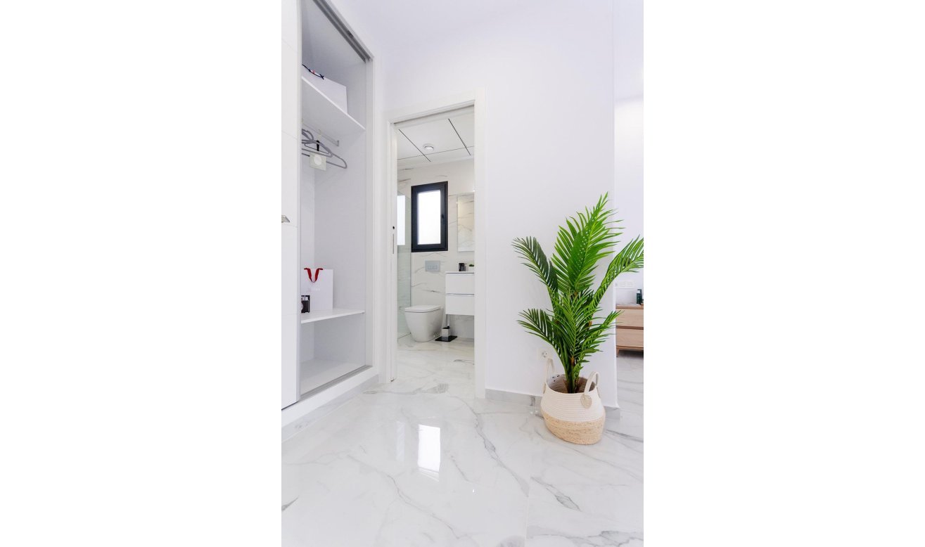 Obra nueva - Villa - Torrevieja - Torretas