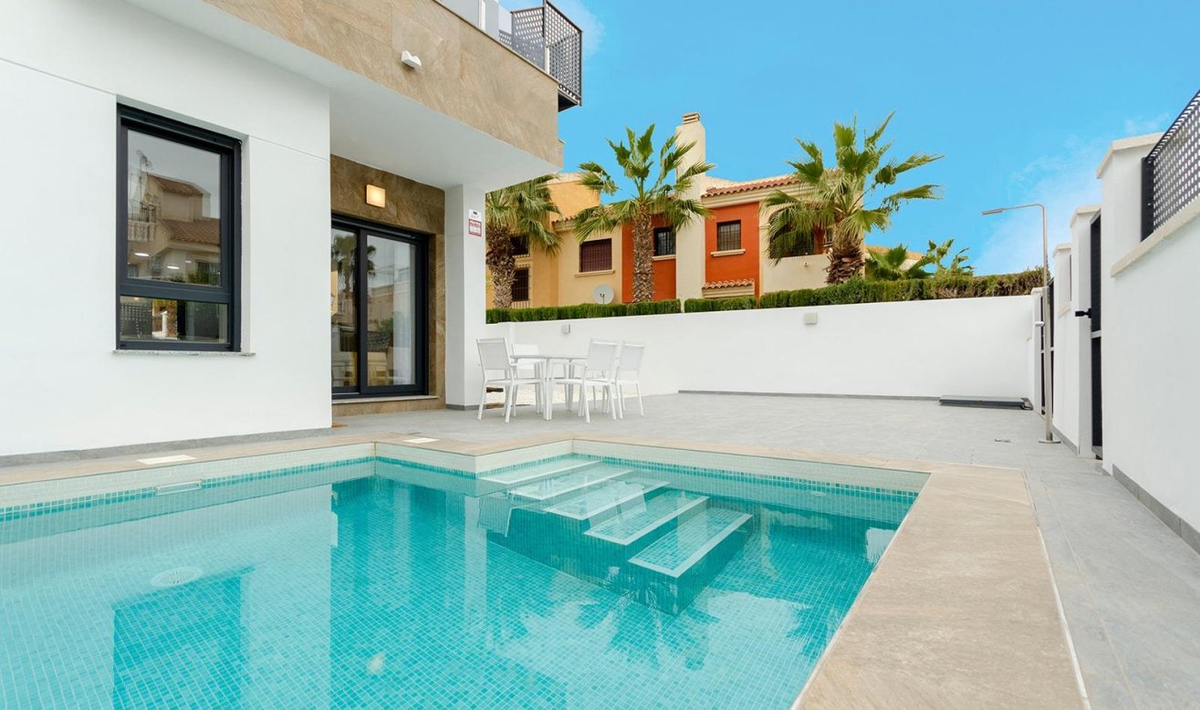 Obra nueva - Villa - Torrevieja - Torretas