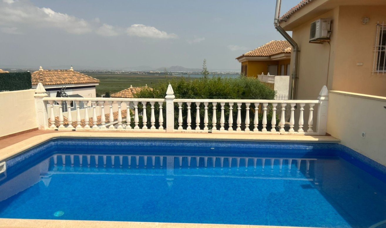 Reventa - Villa - Los Urrutias