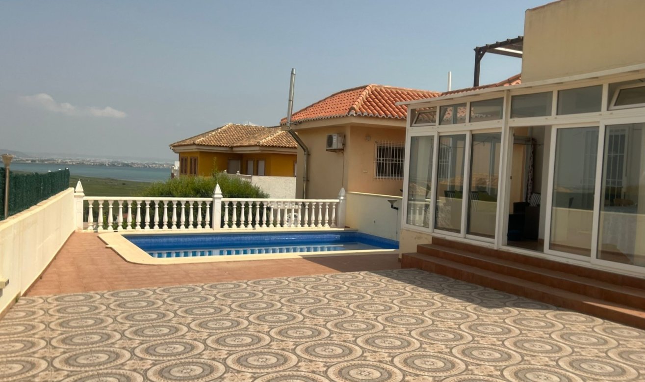 Reventa - Villa - Los Urrutias