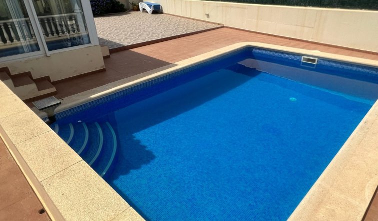 Reventa - Villa - Los Urrutias