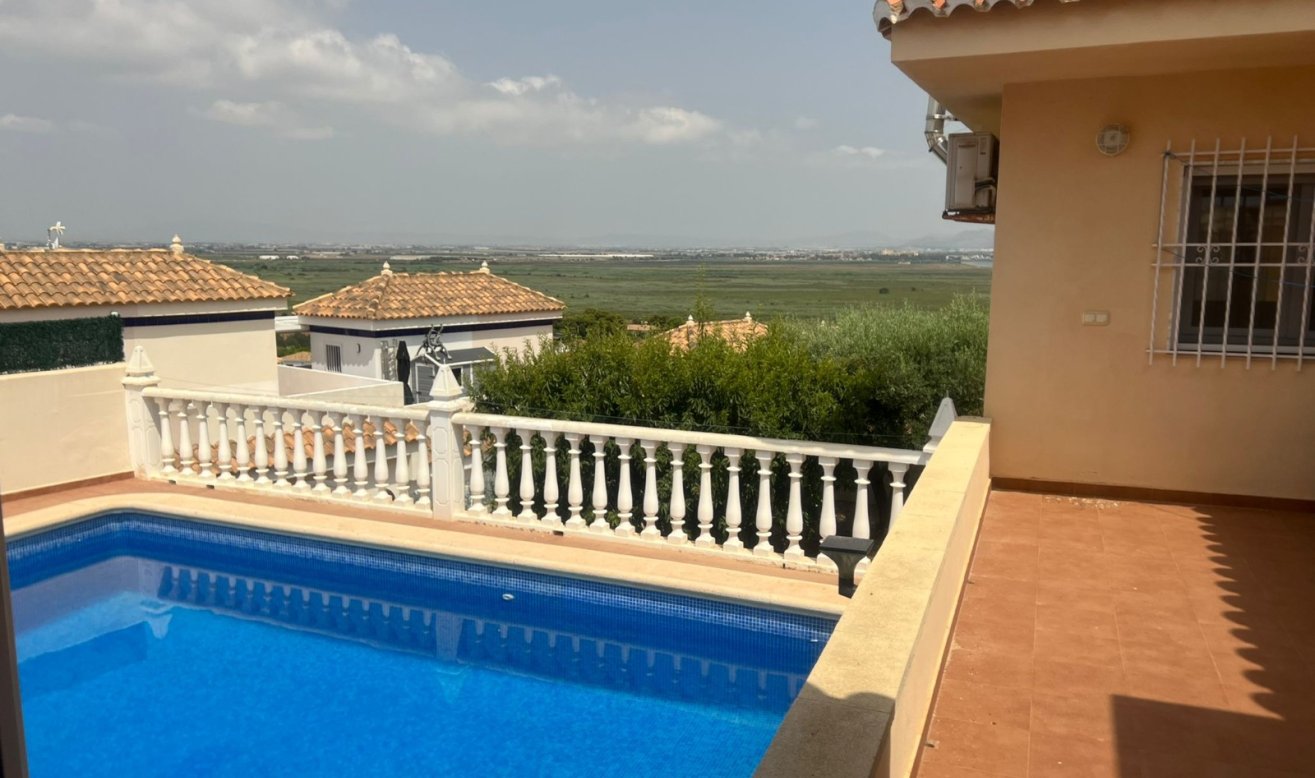Reventa - Villa - Los Urrutias