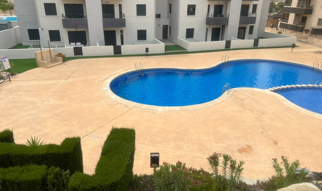 Resale - Apartment / flat - San Miguel de Salinas