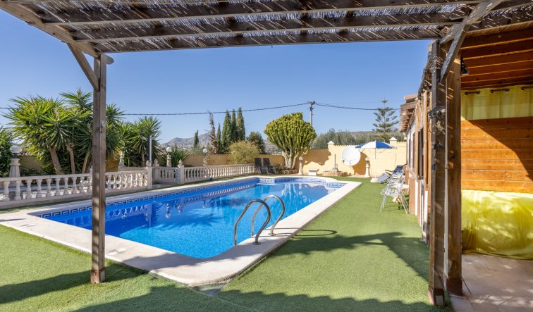Reventa - Finca / Country Property - Fortuna - Fortuna - Campo