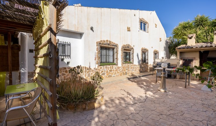 Reventa - Finca / Country Property - Fortuna - Fortuna - Campo