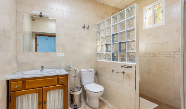 Reventa - Finca / Country Property - Fortuna - Fortuna - Campo