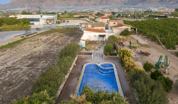Resale - Finca / Country Property - Orihuela