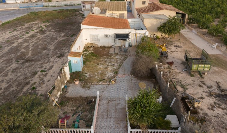 Resale - Finca / Country Property - Orihuela
