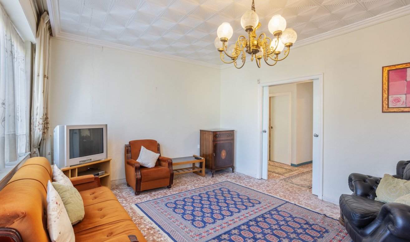 Resale - Finca / Country Property - Orihuela