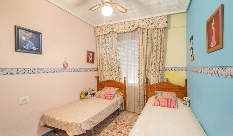 Resale - Finca / Country Property - Orihuela