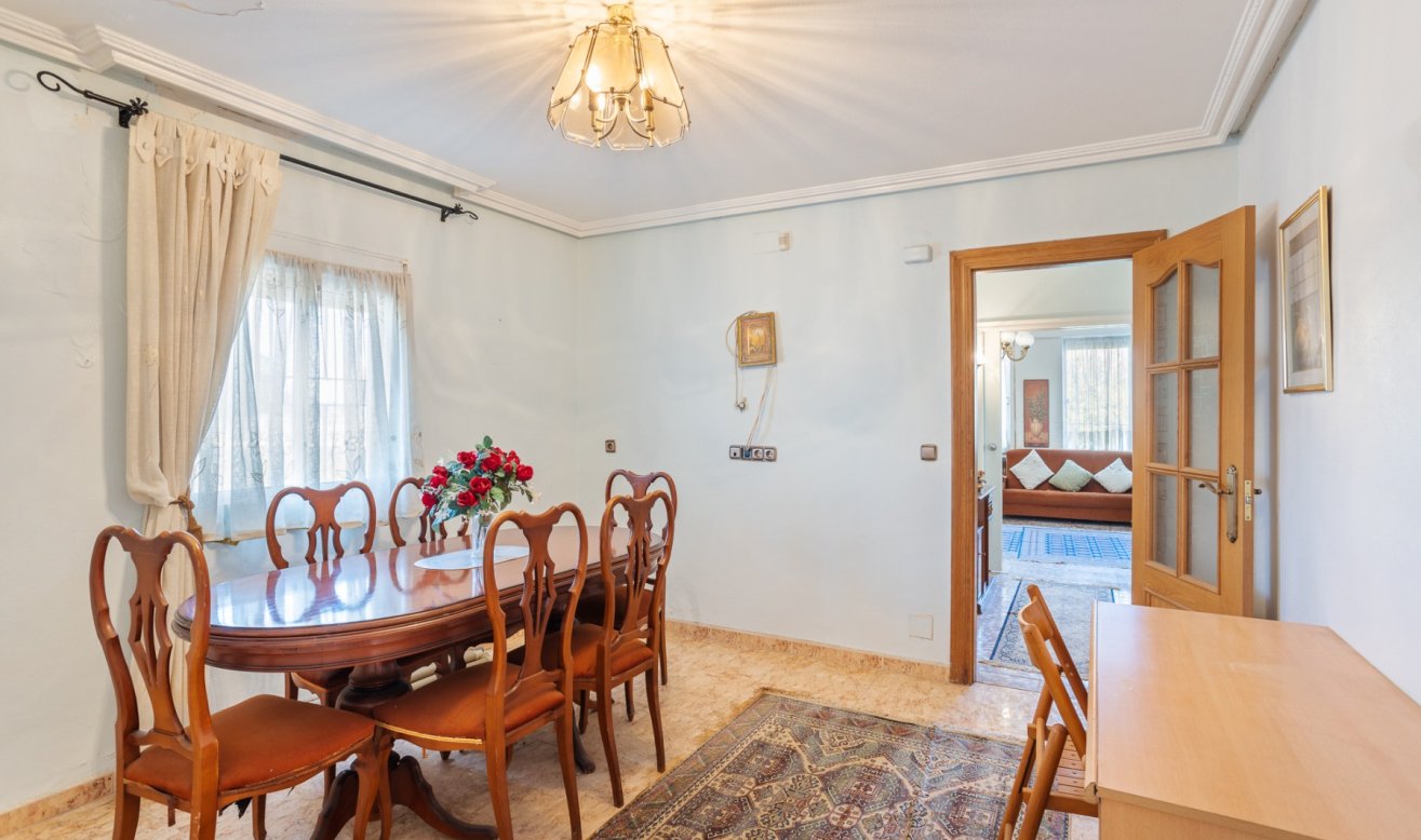 Resale - Finca / Country Property - Orihuela