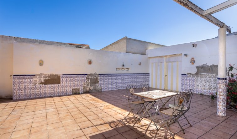 Resale - Finca / Country Property - Orihuela