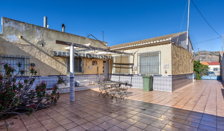 Resale - Finca / Country Property - Orihuela