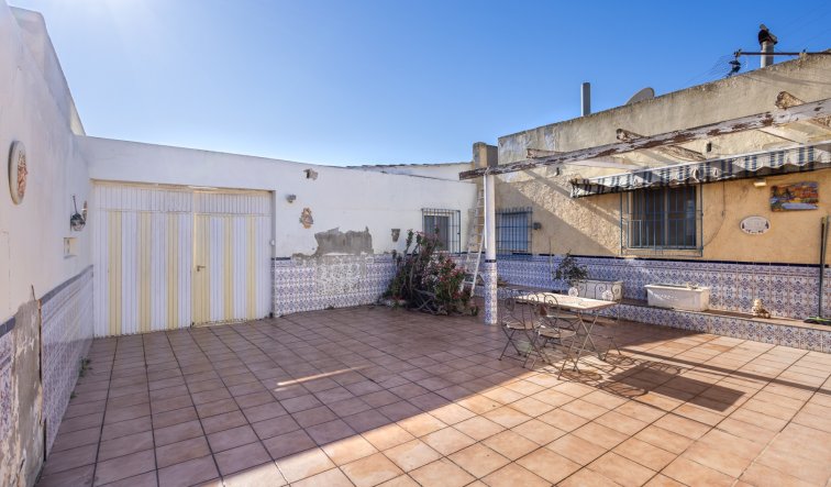 Resale - Finca / Country Property - Orihuela