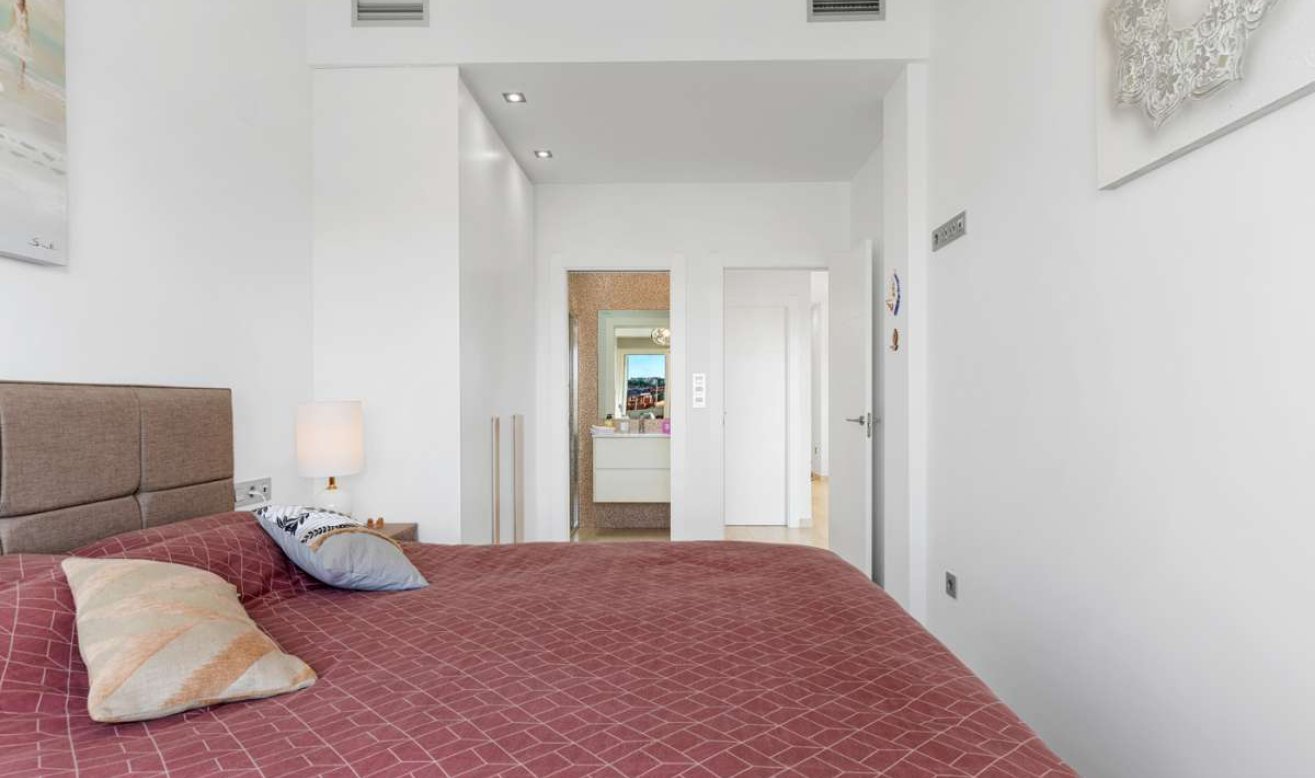 Reventa - Villa - Villamartín