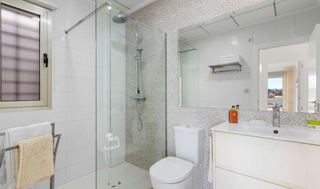 Reventa - Villa - Villamartín