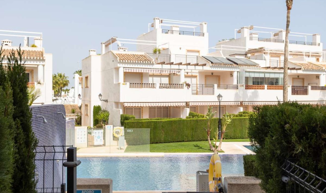 Resale - Apartment / flat - Villamartín