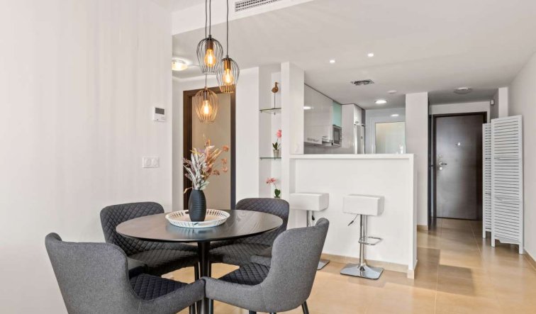 Resale - Apartment / flat - Villamartín