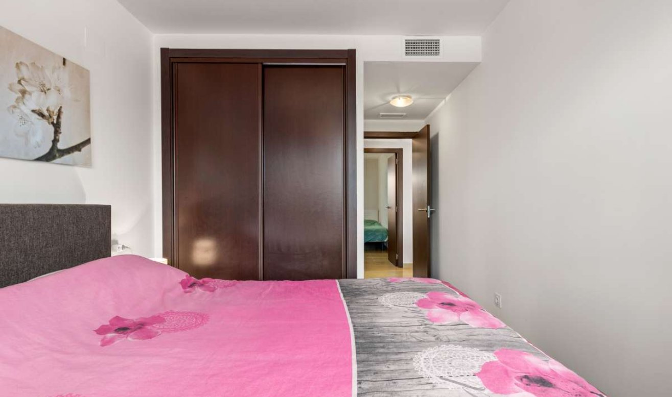Resale - Apartment / flat - Villamartín