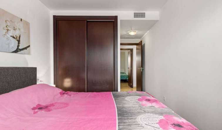 Resale - Apartment / flat - Villamartín