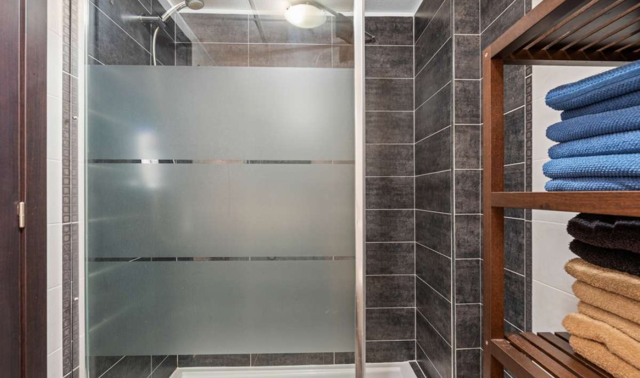 Resale - Apartment / flat - Villamartín