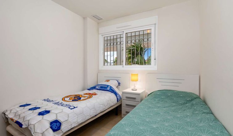 Resale - Apartment / flat - Villamartín