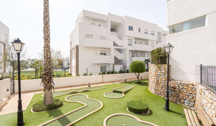 Resale - Apartment / flat - Villamartín
