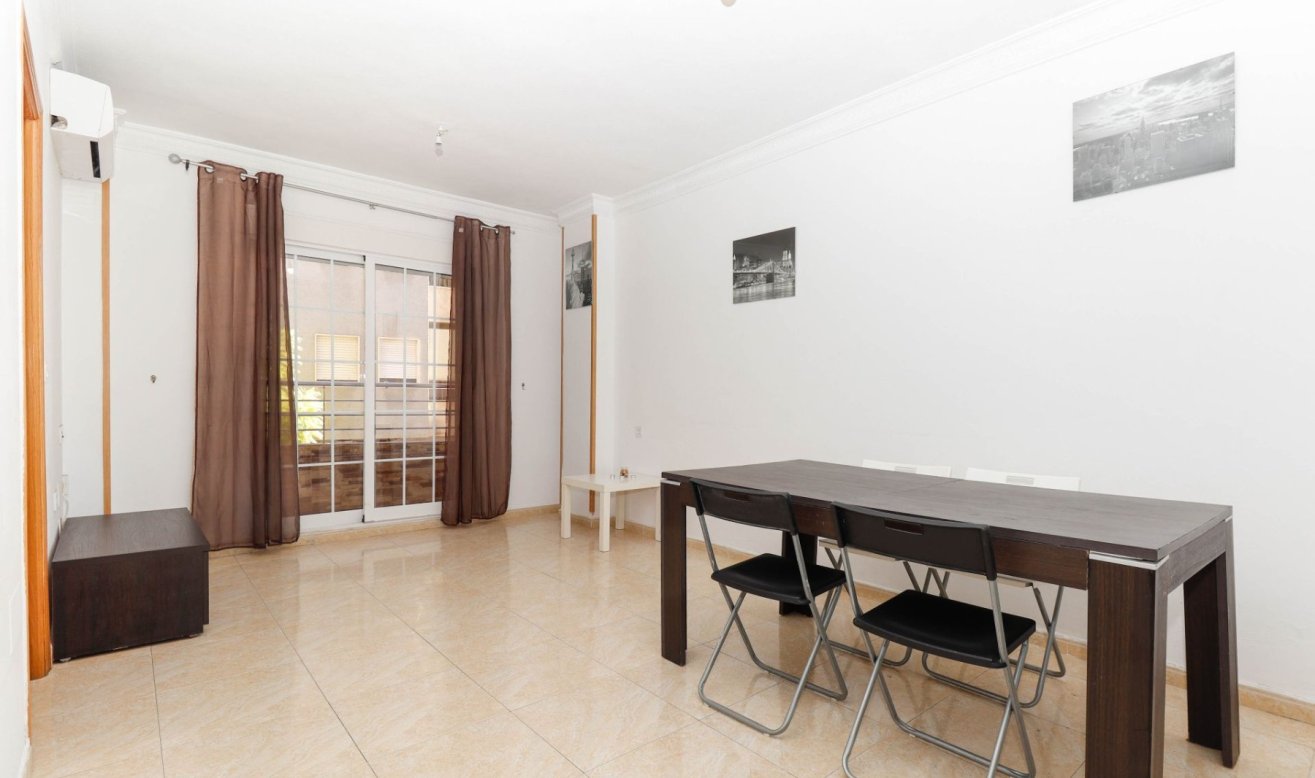 Reventa - Apartamento / piso - Torrevieja - Centro