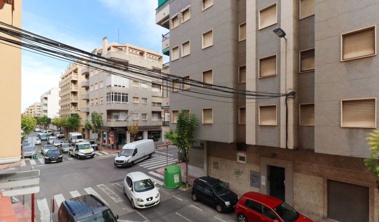 Reventa - Apartamento / piso - Torrevieja - Centro