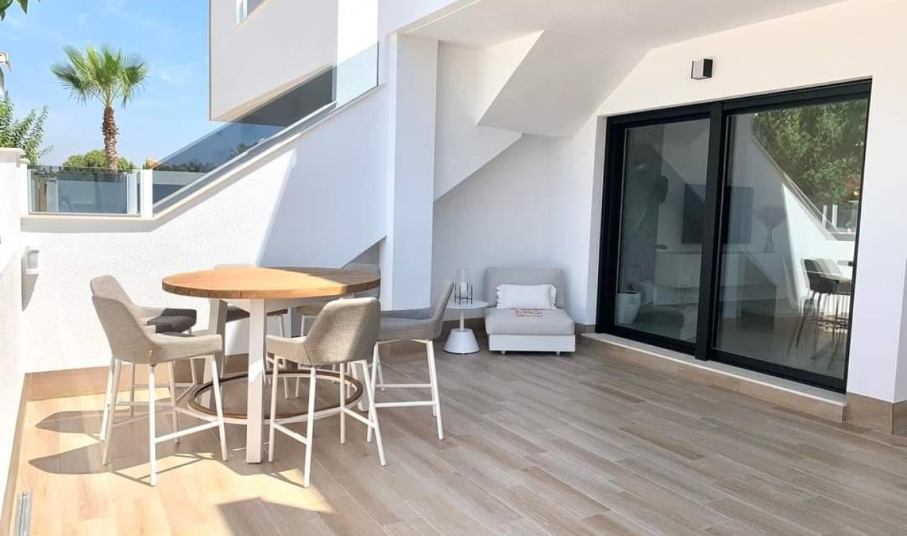 Obra nueva - Apartamento / piso - Pilar de la Horadada - pueblo
