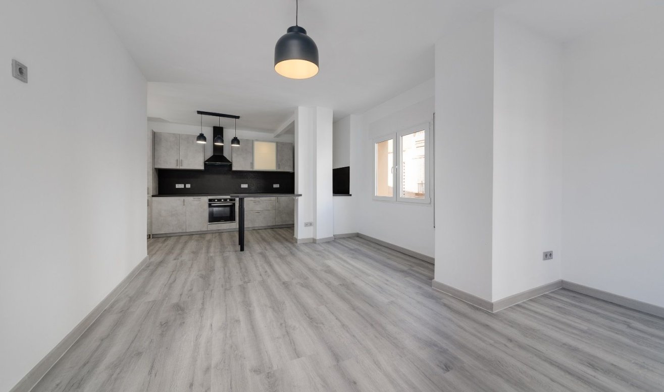 Resale - Apartment / flat - Torrevieja - torrevieja