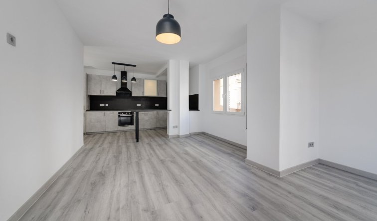 Resale - Apartment / flat - Torrevieja - torrevieja