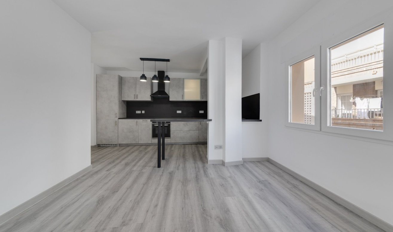 Resale - Apartment / flat - Torrevieja - torrevieja