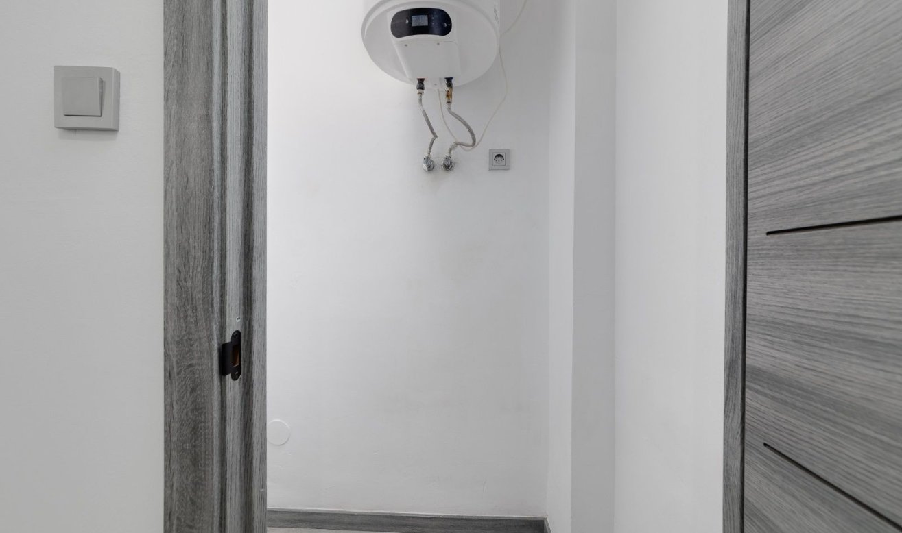 Resale - Apartment / flat - Torrevieja - torrevieja