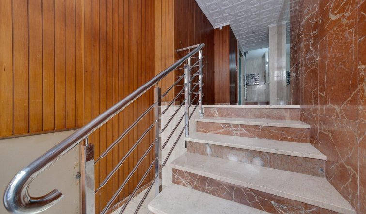 Resale - Apartment / flat - Torrevieja - torrevieja