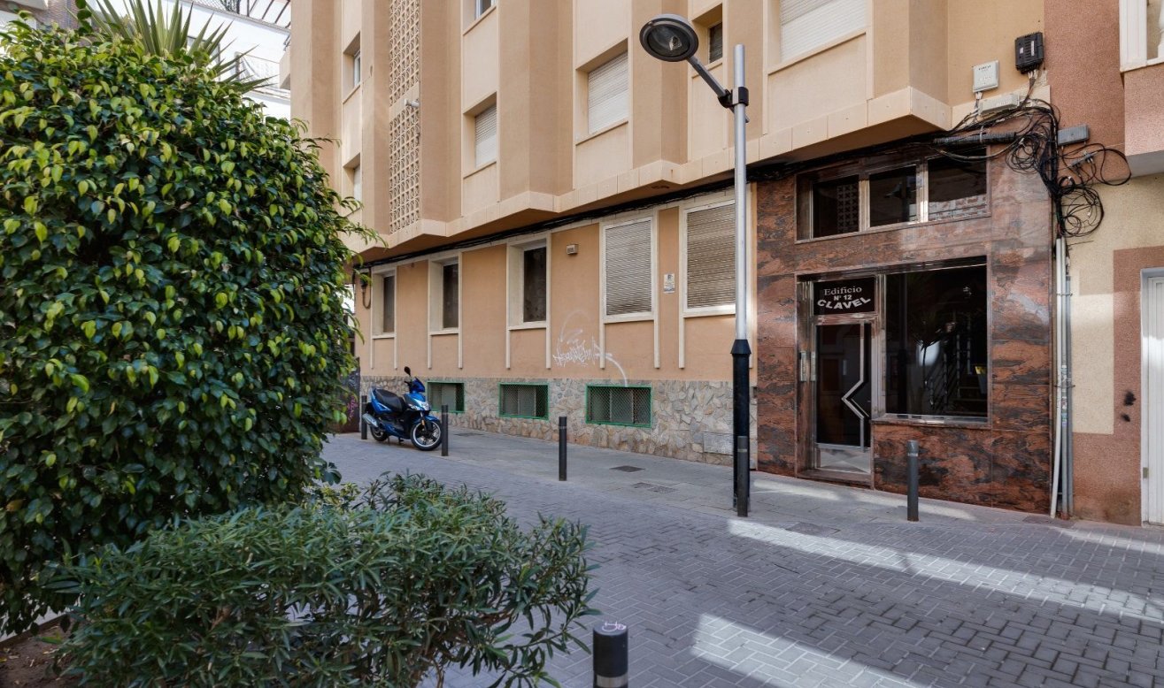 Resale - Apartment / flat - Torrevieja - torrevieja